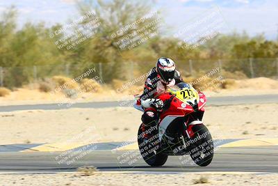 media/Jan-16-2022-CVMA (Sun) [[7f3d92989d]]/Race 3 Amateur Supersport Middleweight/